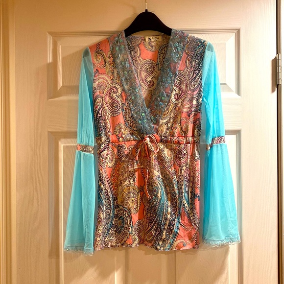 Le Chat Flowy Top with Sequins on front lapel - Picture 1 of 13